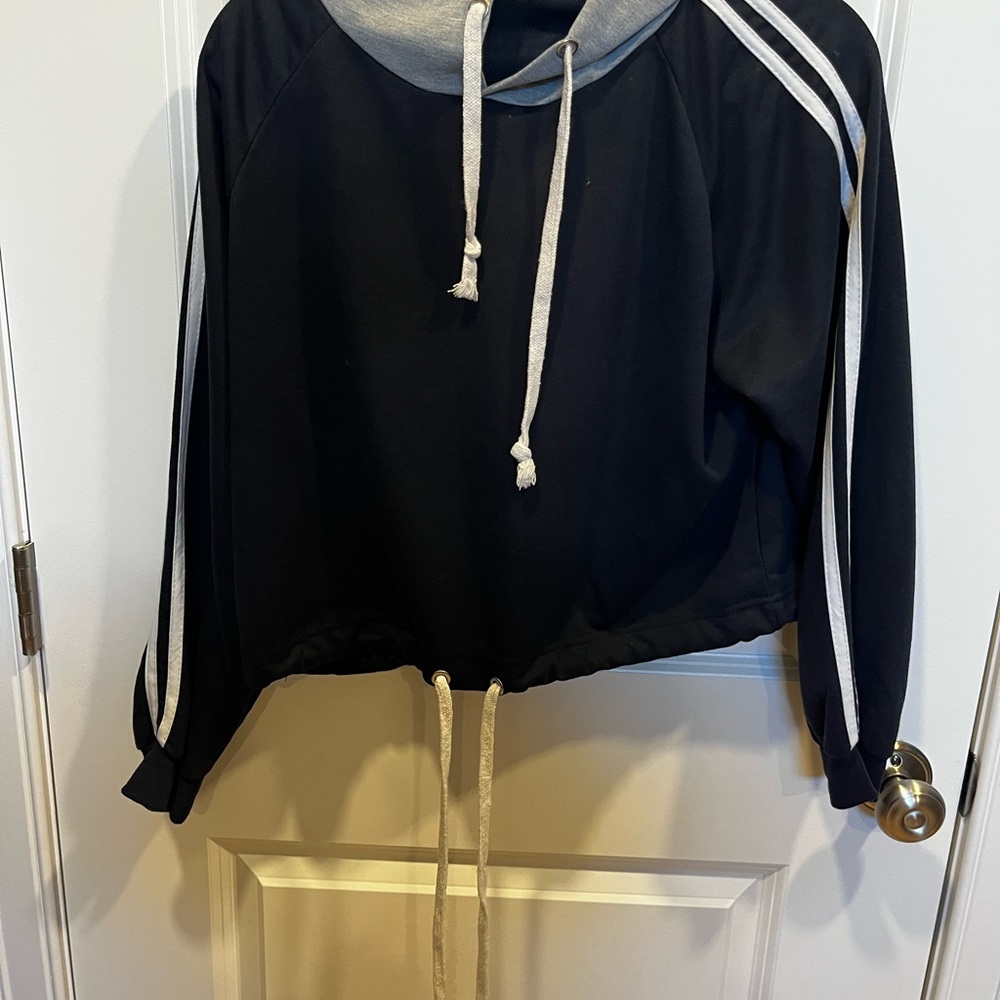 SHEIN Blue and Gray Cropped Hoodie with Drawstrings